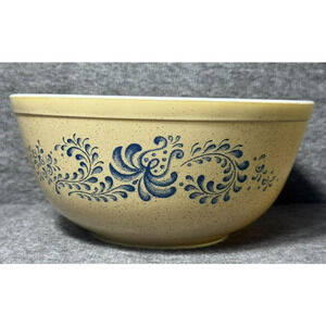 Vintage Pyrex Glass Mixing Bowl #403 Homestead 2-1/2 Quart 8 5/8" D